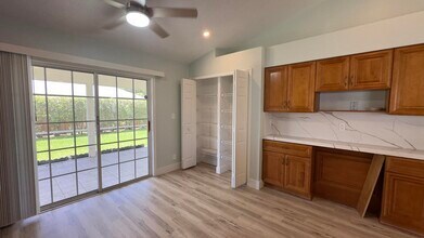 13285 Opal Ln in Wellington, FL - Building Photo - Building Photo