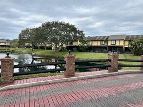 9225 NW 49th Pl in Sunrise, FL - Building Photo - Building Photo