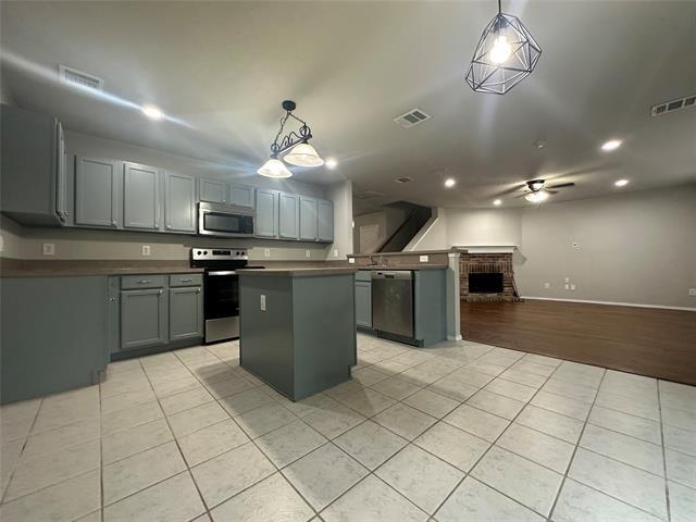2525 Mesa Valley Dr in McKinney, TX - Building Photo - Building Photo