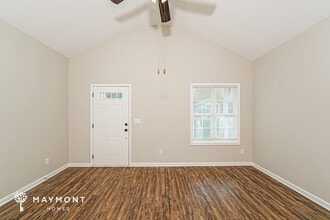 595 Kincaid Cove Ln in Odenville, AL - Building Photo - Building Photo