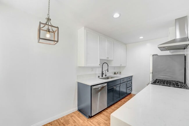 1449 Princeton St in Santa Monica, CA - Foto de edificio - Building Photo