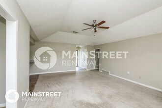 2432 Country Trail Dr in Memphis, TN - Building Photo - Building Photo