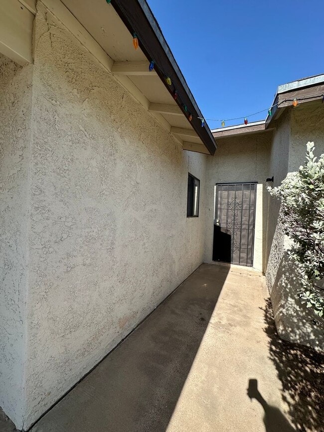 property at 3550 N Verdugo Rd