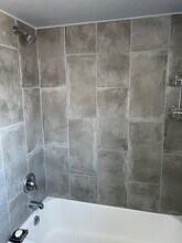 1230 Carol St, Unit TWO BEDS in Park Ridge, IL - Foto de edificio - Building Photo