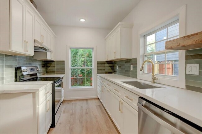 808 Oakhurst St in Houston, TX - Building Photo - Building Photo