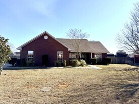 103 Fieldstone Dr in Enterprise, AL - Building Photo