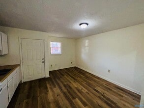 31 1st Terrace in Arab, AL - Foto de edificio - Building Photo