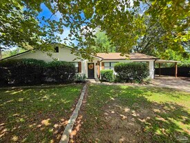 9440 Guidy Ln in Pensacola, FL - Building Photo