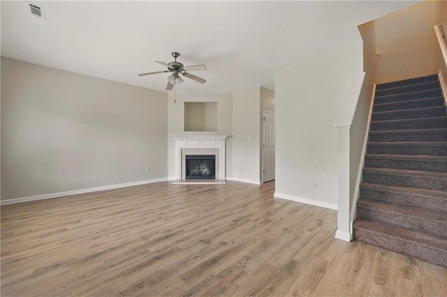5320 Oakley Commons Blvd in Union City, GA - Building Photo - Building Photo