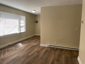 2408 E Lexington Ave in High Point, NC - Building Photo - Building Photo