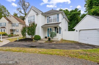 146 Hamlet Ct in Toms River, NJ - Building Photo - Building Photo
