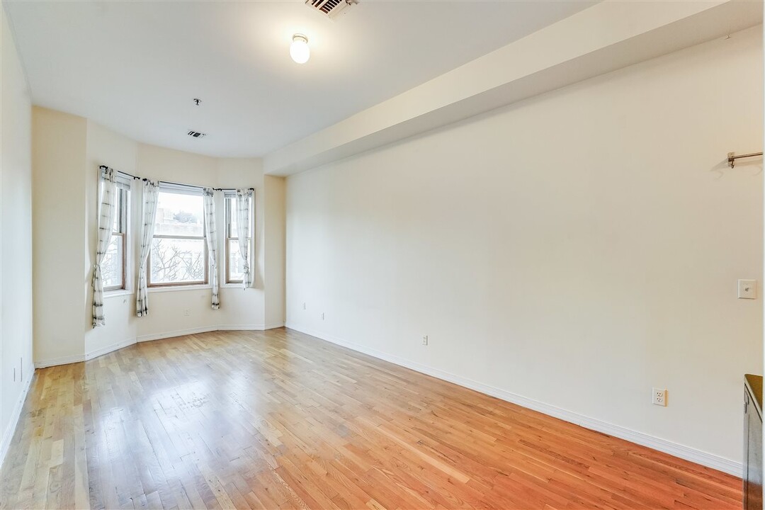 618 Washington St in Hoboken, NJ - Building Photo