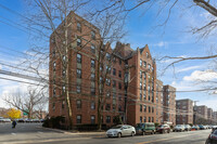 Fleetwood Apartments in Yonkers, NY - Building Photo - Building Photo