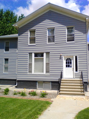 614 E Walnut St in Bloomington, IL - Building Photo