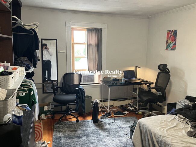 197 College Ave, Unit 3