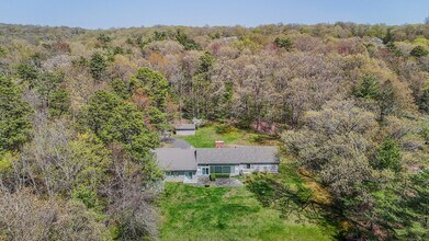 23 Vine Hill Rd in Farmington, CT - Building Photo - Building Photo