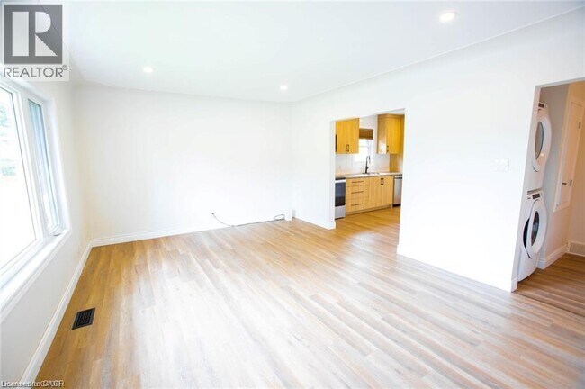 177 Pleasant Ave in Kitchener, ON - Building Photo - Building Photo