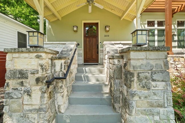 3810 Ridgelea Dr in Austin, TX - Building Photo - Building Photo