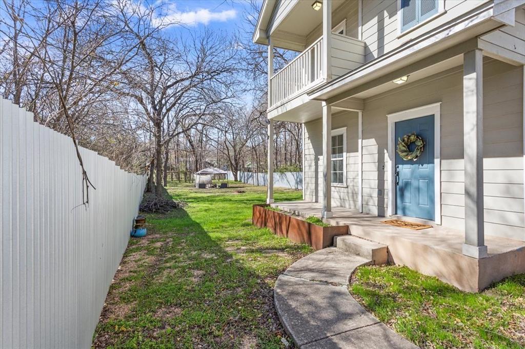 1210 E M. Franklin Ave in Austin, TX - Building Photo