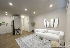 740 E 7th St in Boston, MA - Building Photo