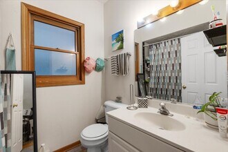 1812 W Thomas St, Unit 1 in Chicago, IL - Building Photo - Building Photo