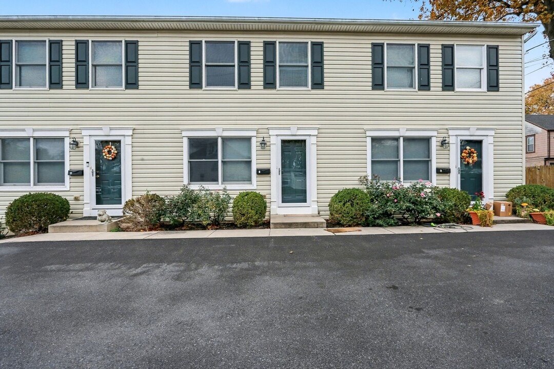 812 Market St in New Cumberland, PA - Building Photo