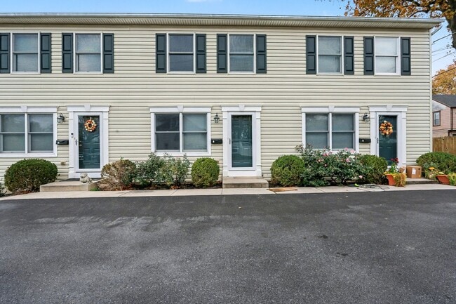 property at 812 Market St