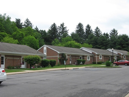 Juniata Village in Petersburg, PA - Building Photo