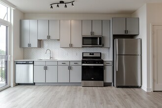 Top of The Mount Apartments in Mount Prospect, IL - Foto de edificio - Interior Photo
