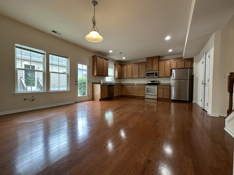 2204 Historic Cir in Morrisville, NC - Building Photo