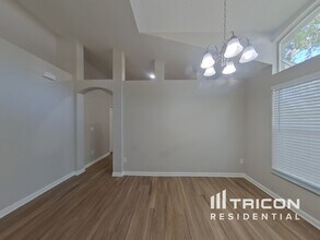 2512 Meadow Oaks Loop in Clermont, FL - Building Photo - Building Photo