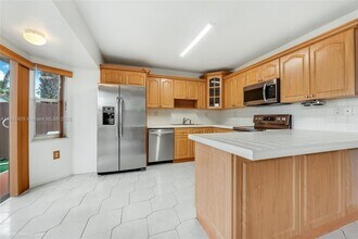 17188 SW 144th Pl in Miami, FL - Building Photo - Building Photo
