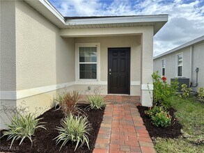 8773 Swell Brooks Ct in North Fort Myers, FL - Building Photo - Building Photo