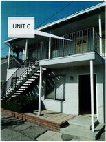 130 N Ivy Ave, Unit C in Monrovia, CA - Building Photo