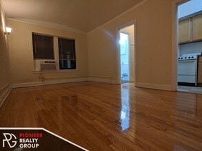 535 W Arlington Pl, Unit #536-114 in Chicago, IL - Building Photo - Building Photo