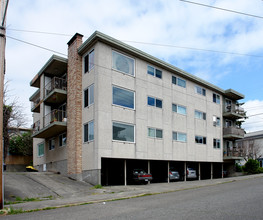 Amanda Apartments in Seattle, WA - Foto de edificio - Building Photo