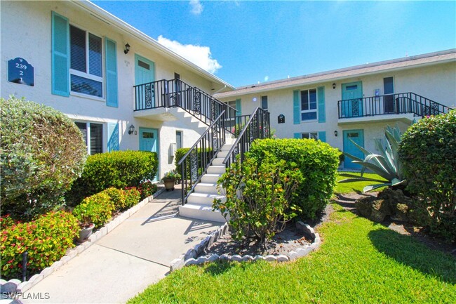 239 Palm Dr in Naples, FL - Building Photo - Building Photo