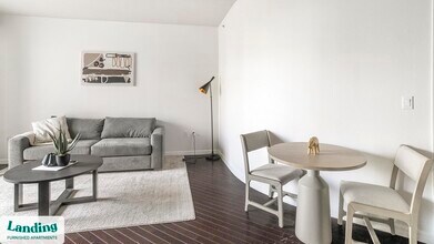 440 NE 4th Ave in Fort Lauderdale, FL - Building Photo - Building Photo