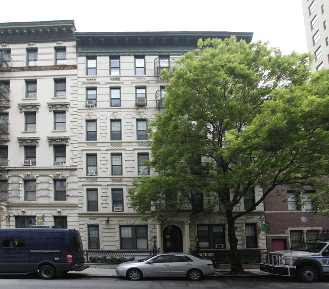 233-235 E 21st St in New York, NY - Foto de edificio - Building Photo