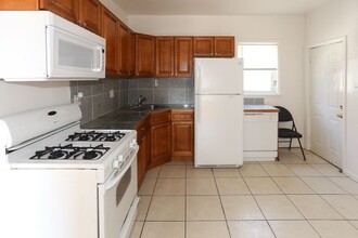 2458 N Clybourn in Chicago, IL - Building Photo - Building Photo