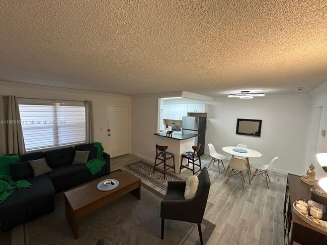 2008 Jackson St in Hollywood, FL - Building Photo - Building Photo