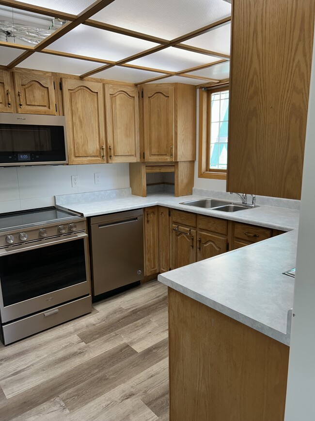 11827-11847 47 St NW in Edmonton, AB - Building Photo - Building Photo