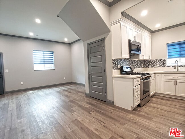 413 N Harvard Blvd in Los Angeles, CA - Building Photo - Building Photo