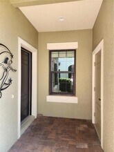 6310 Positano Ct in Sarasota, FL - Foto de edificio - Building Photo