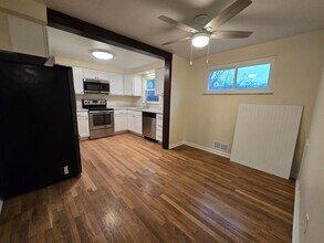 389 Beech Rd in Pittsburgh, PA - Building Photo - Building Photo