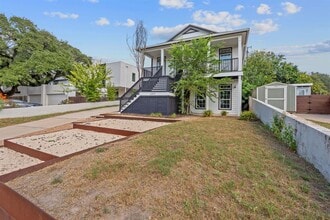 2417 Euclid Ave in Austin, TX - Building Photo - Building Photo
