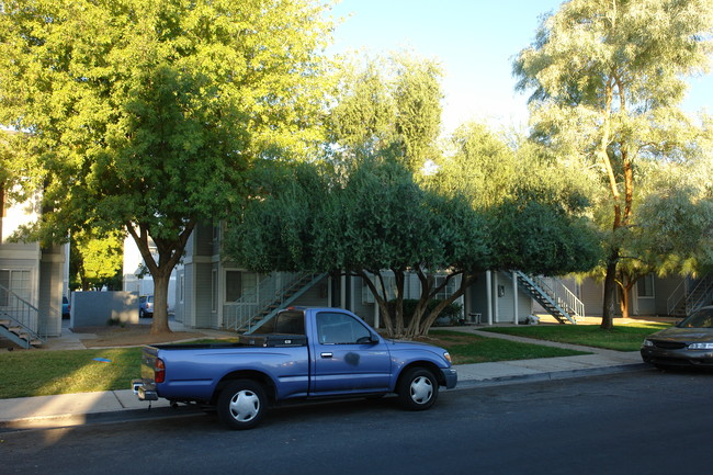 Lake Mead Villas in Las Vegas, NV - Building Photo - Building Photo