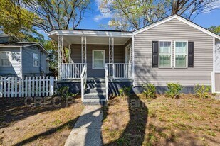 2925 Alabama Dr in North Charleston, SC - Building Photo