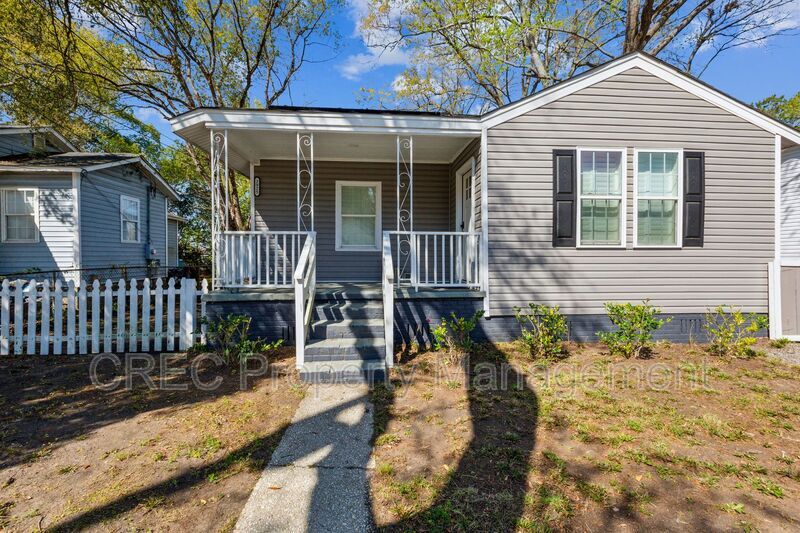 2925 Alabama Dr in North Charleston, SC - Building Photo