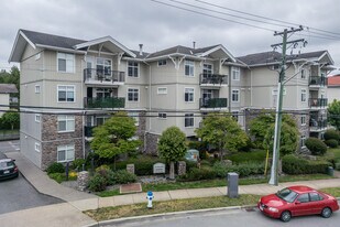33255 Old Yale Rd in Abbotsford, BC - Building Photo